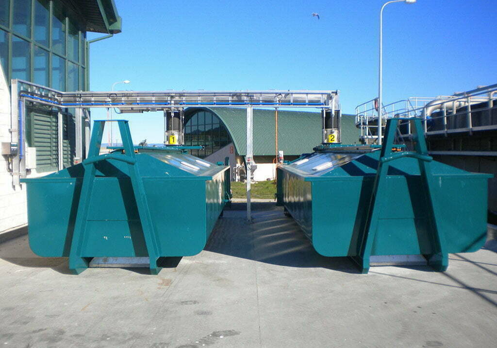 conveyor industries self-levelling skip bins